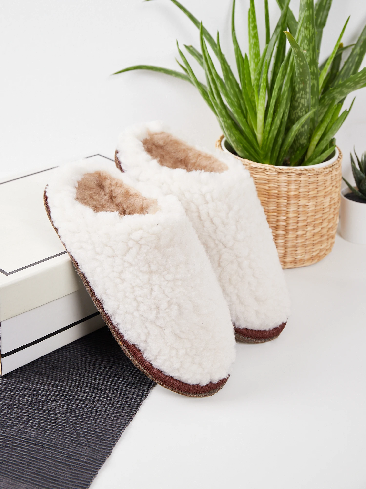 Тапочки для дома / босоножки женские 2021 / шлепки женские /women shoes / Flavour knit HOME из натуральной шерсти Женские - Классные домашние тапочки