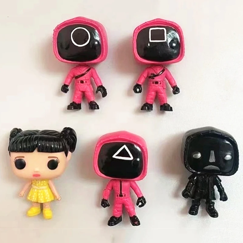 

Korean Drama Squid Game Round Six 5PCS/SET Mask Man Girls Cartoon Figure Standing Model Tabletop Cake Decoration Dolls Toy A79