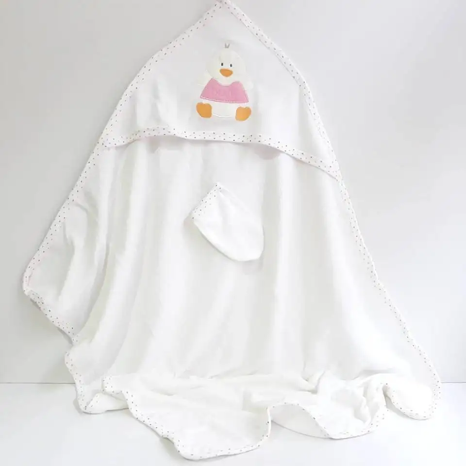 

Pink Duck Baby Towel and Washcloth Set (70x100 cm)