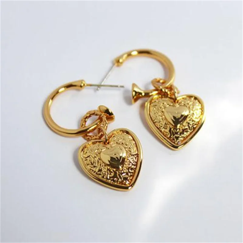 

Medieval Style Retro Love Heart 925 Silver Needle Peach Stud Earrings For Women