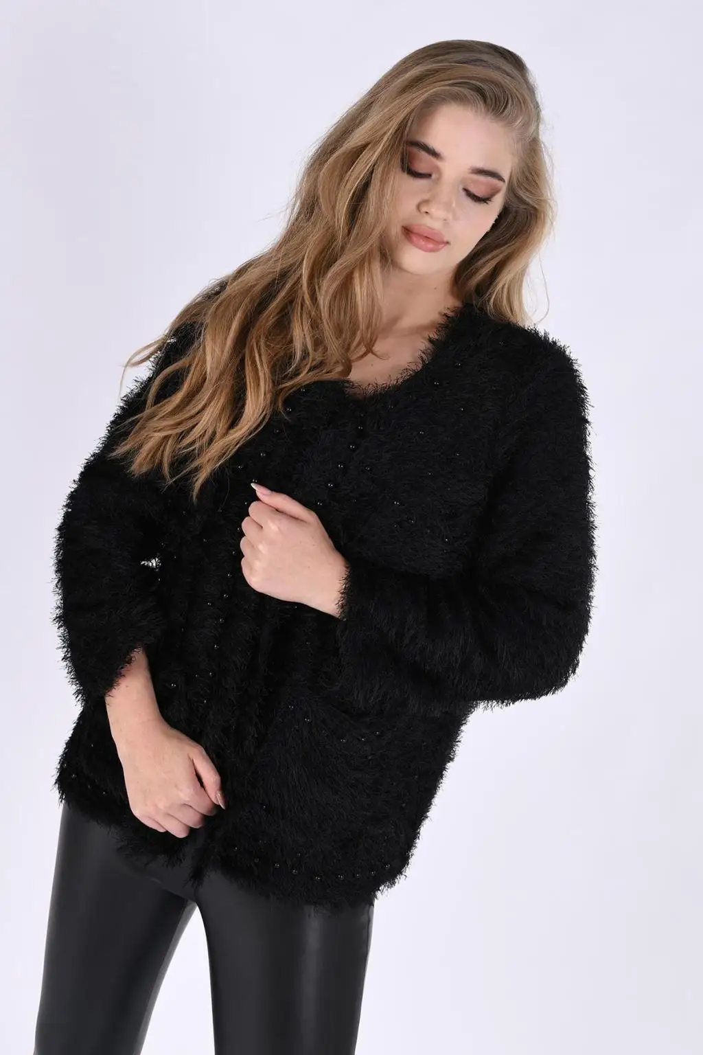 

Pocketed Pearl Detail Plush Fabric Black Color Winter Short Jacket 2022 New Fashion Plus Size Outerwear For Women 4xl 5xl 6xl