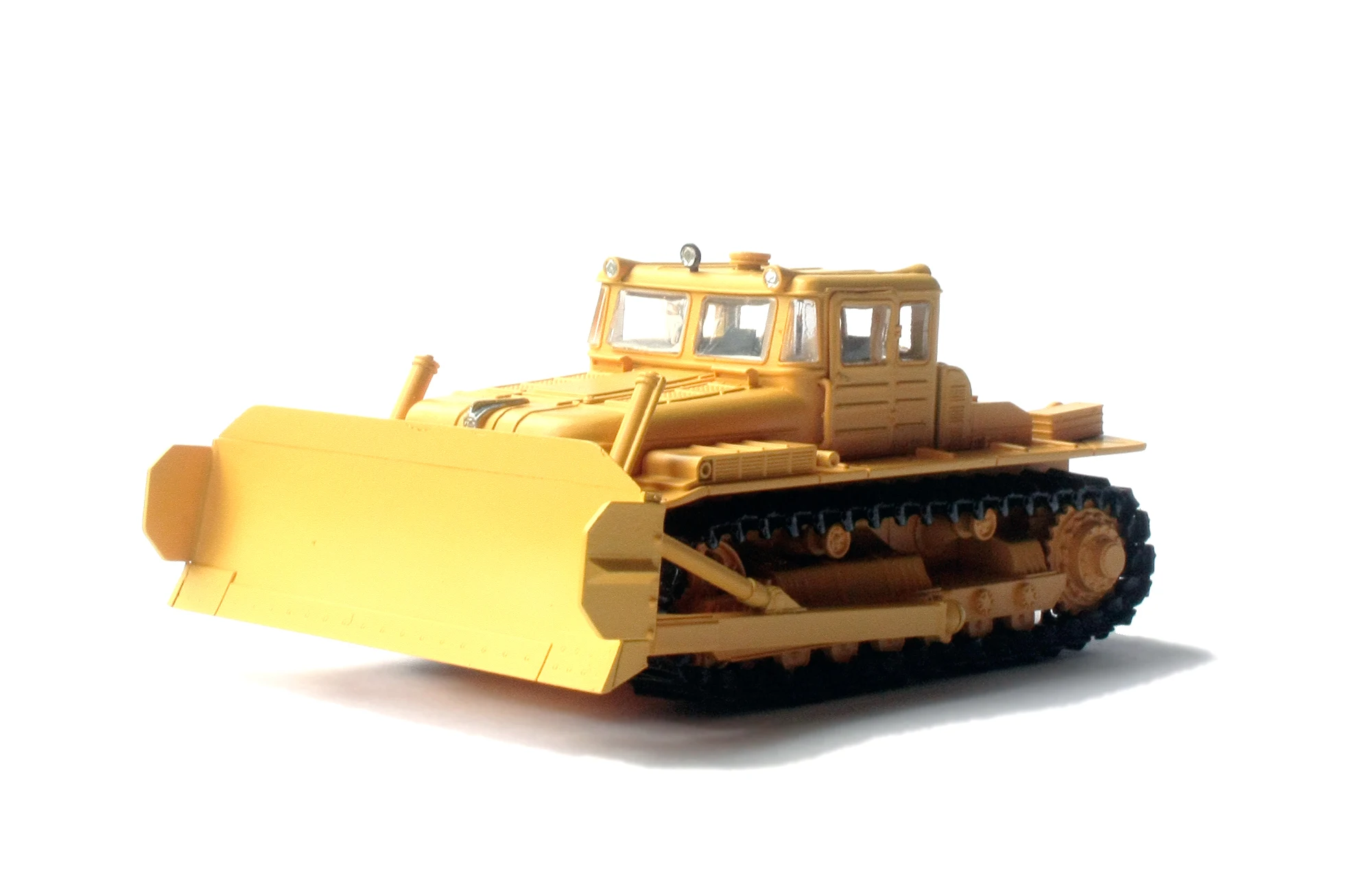 ДЭТ-250 набор для самостоятельной сборки трактора КИТ масштаб 1/87 HO |