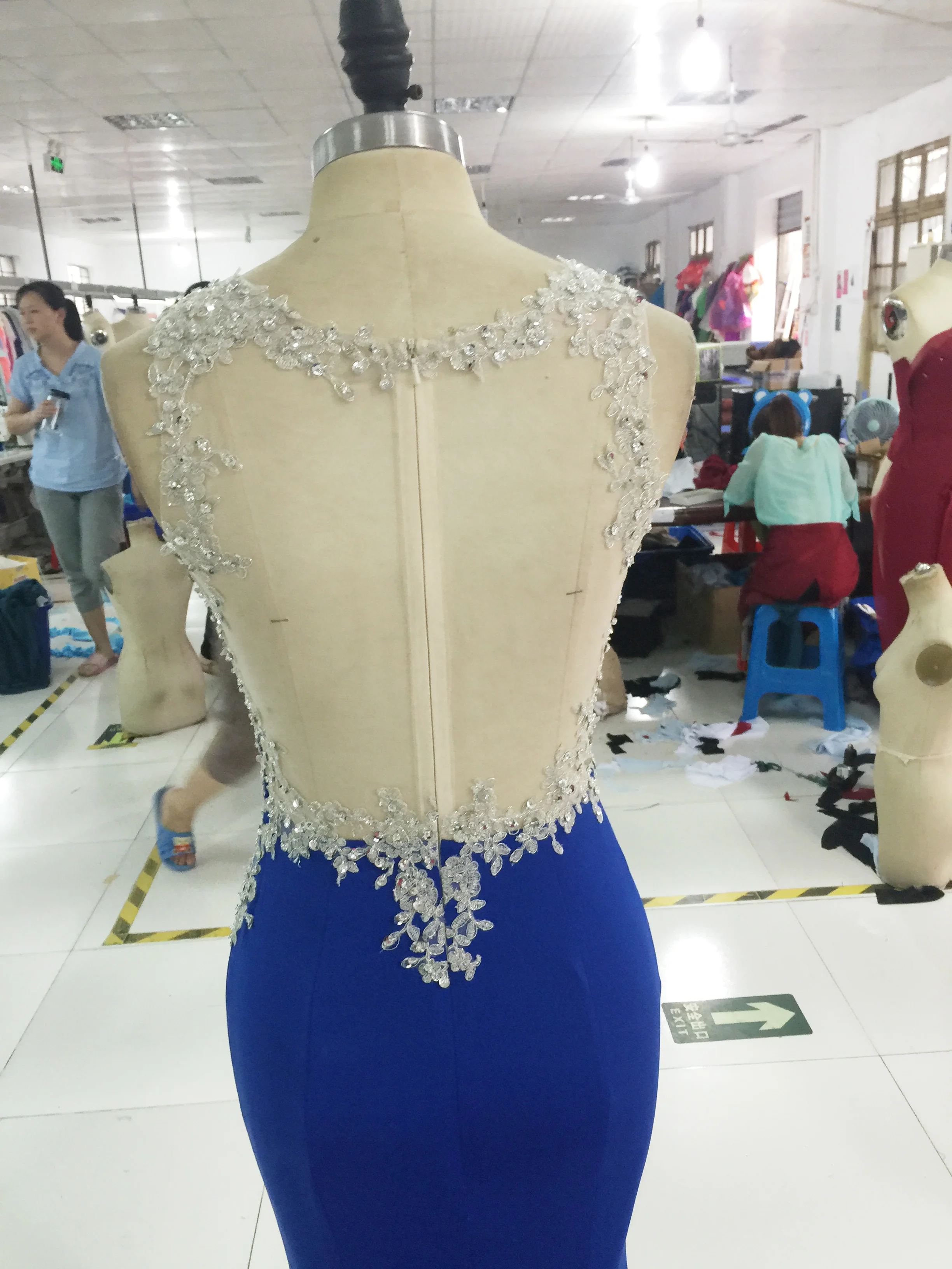 Sheath/column Strapless Sweep/Brush train Chiffon Evening Dress with Beadings |