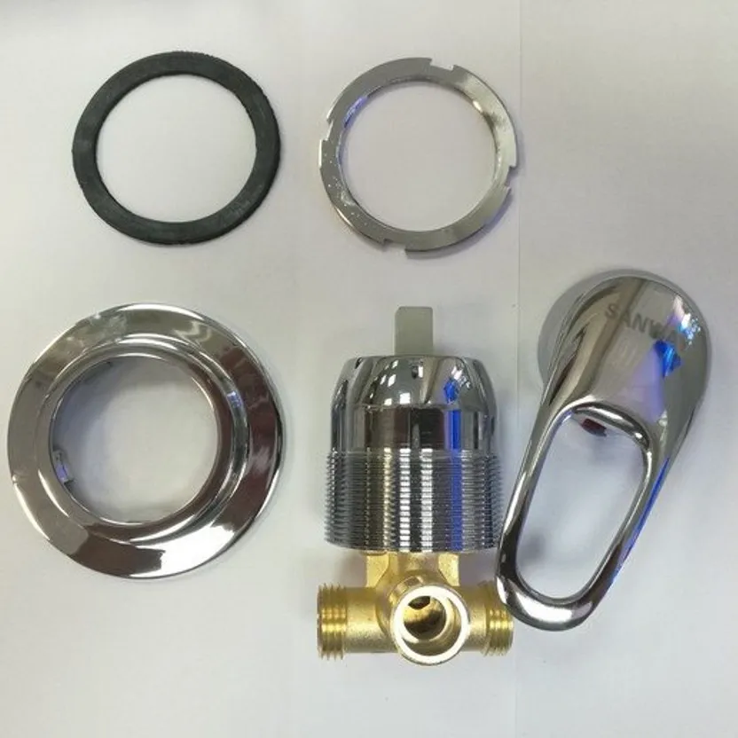 Смеситель для душевой кабины и панели на 1 режим. Кран душ из латуни резьба