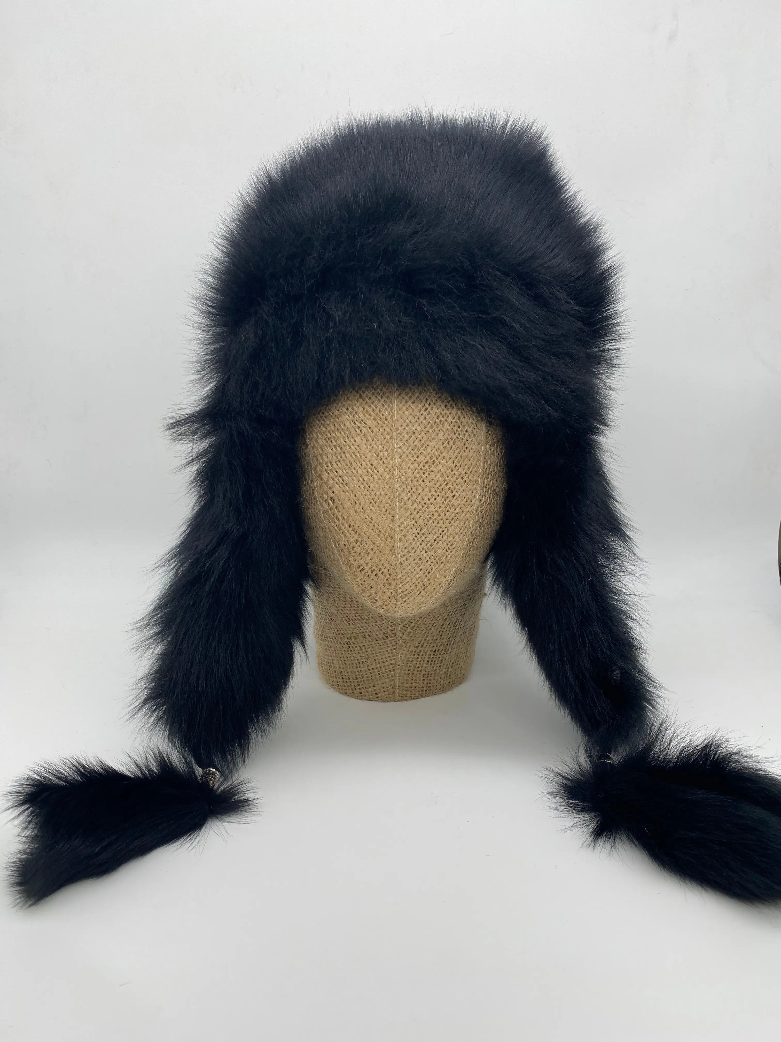 

Genuine Sheepskin Fur Beanies Women Winter Warm Fluffy Russia Female Cap Fashion Real Fur Hats Handmade Wear Hat