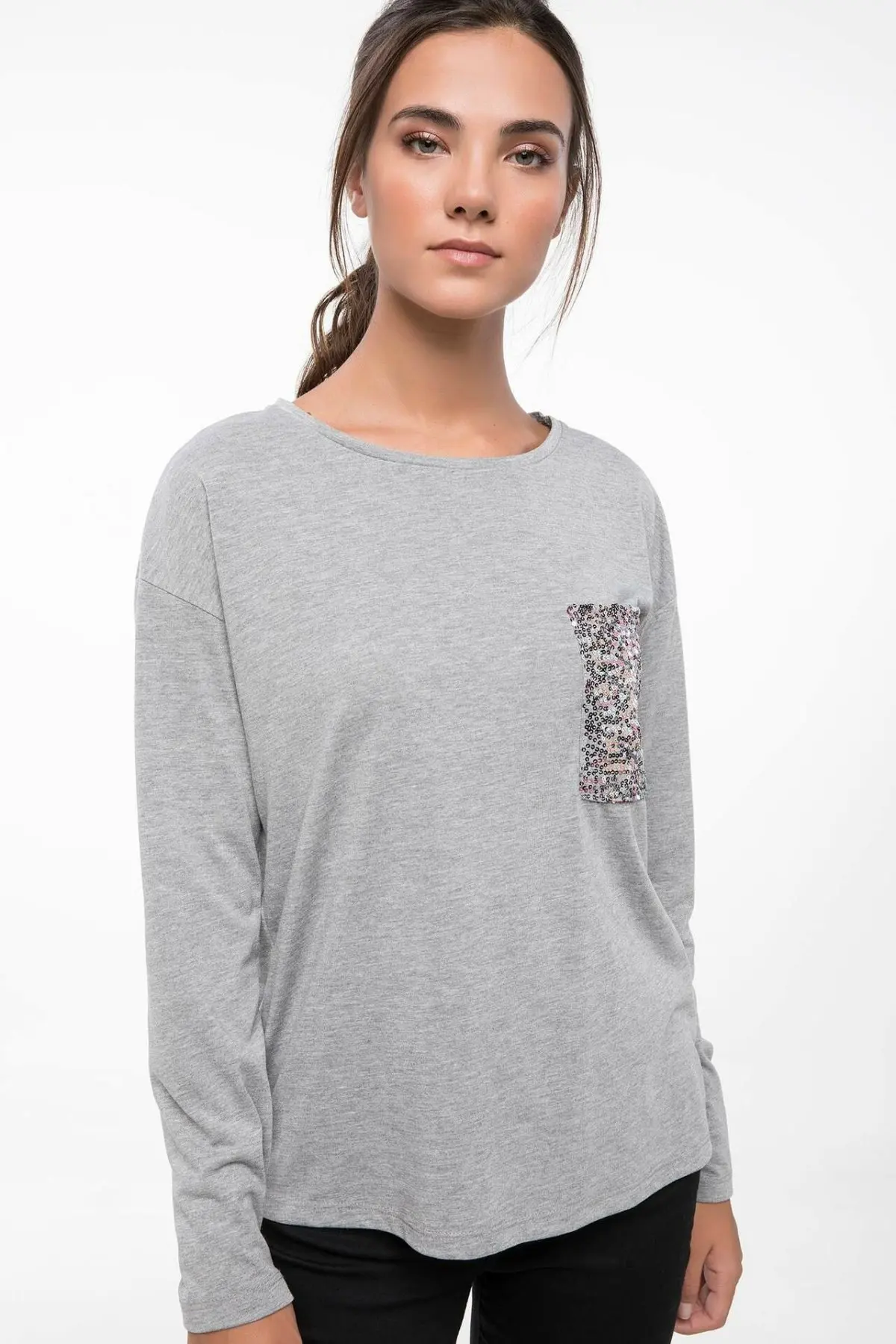 Женская футболка с длинным рукавом DeFacto светло серая хлопковая Футболка