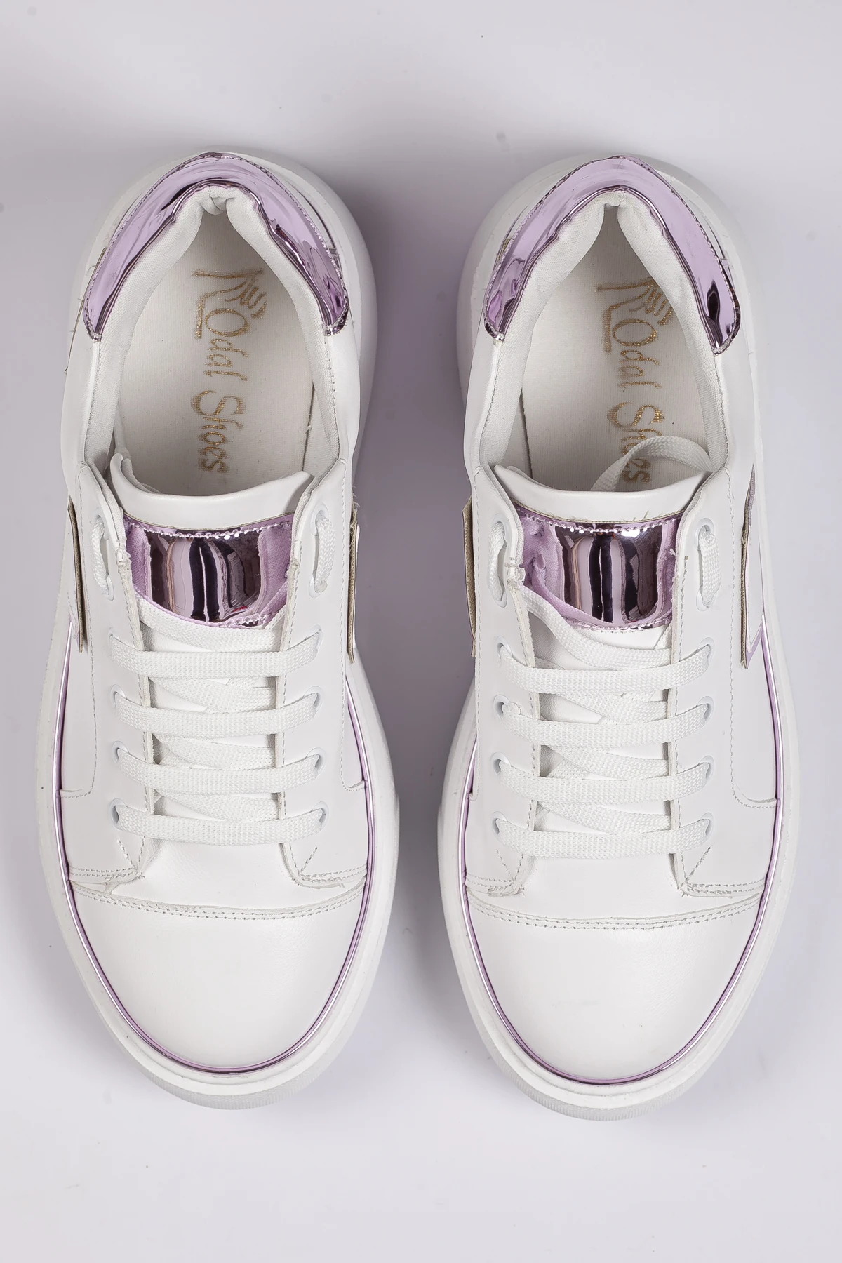 

Unisex White-Lilac Hologram Sneaker