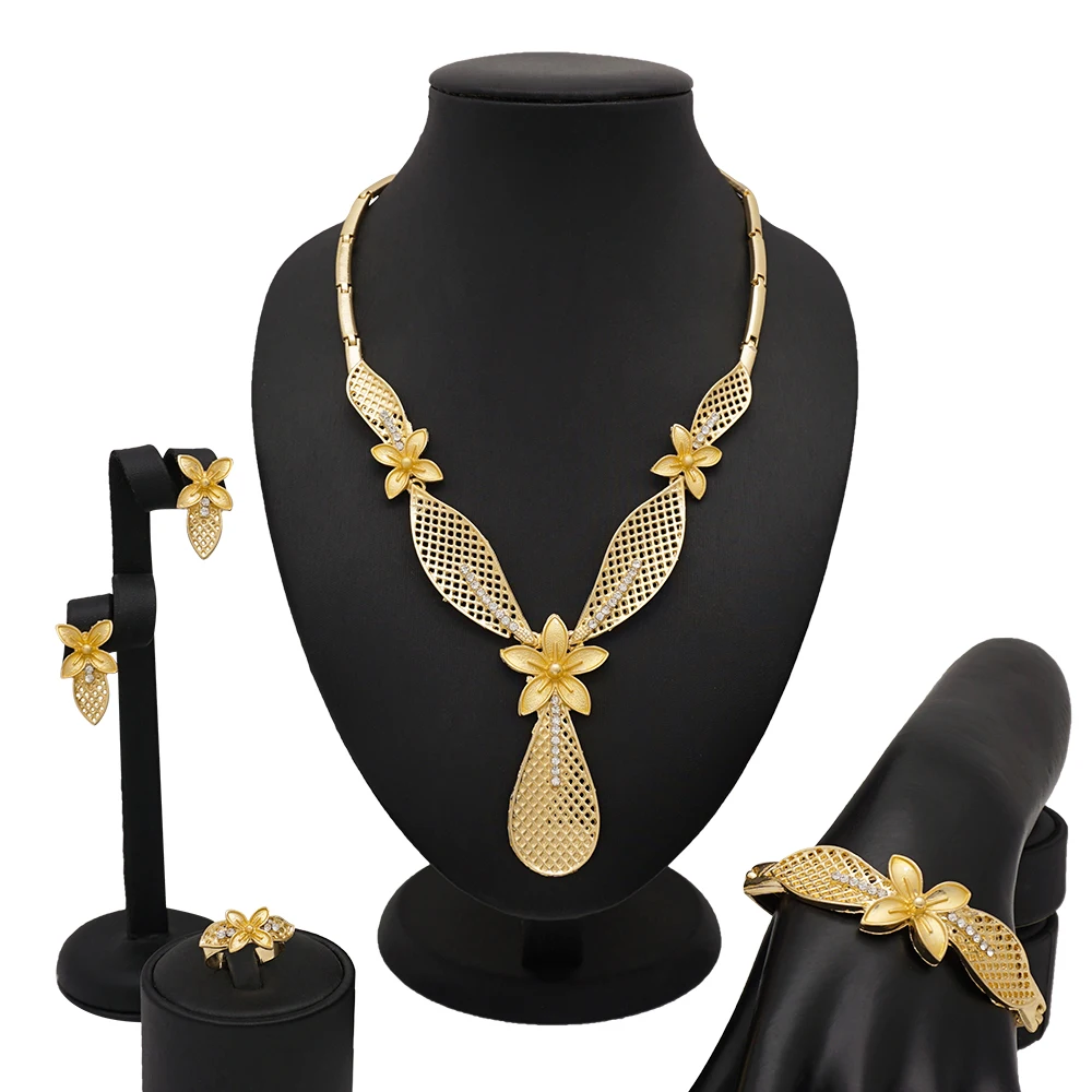 Женский комплект украшений из колье и серёг в форме капли воды классическом