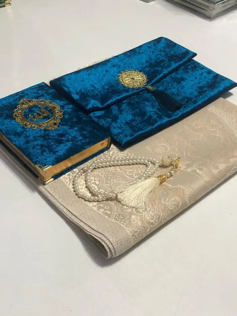 

Quran Set Bag 70x115 cm Prayer Rug Mat Salah Umrah Gift Slub Quran Tasbeeh Gift Set Eid Wedding Graduation Islamic Muslim Gift