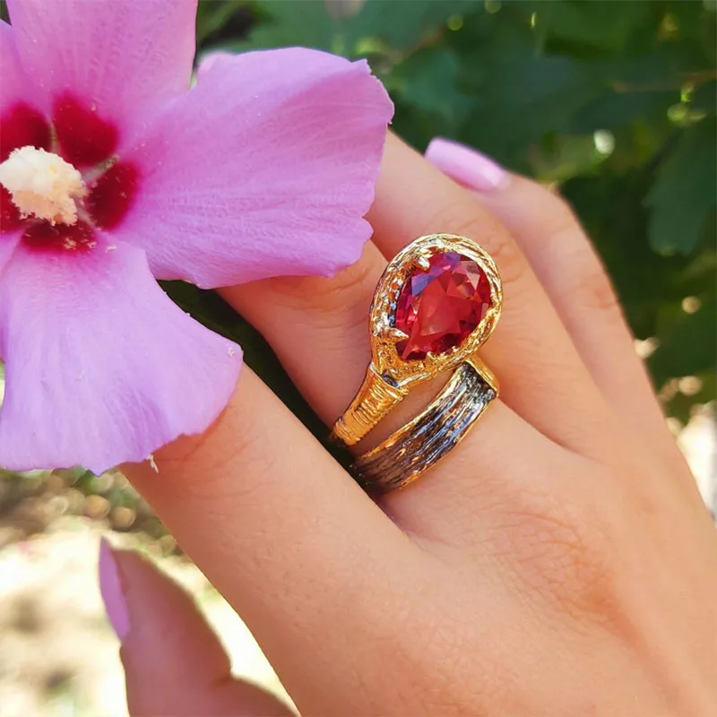 

Women Sultanite Handmade 925 Silver Ring, Teardrop cut Color Changing Sultanite gemstone Ring