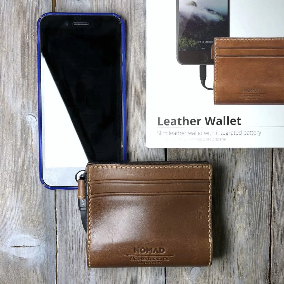 Кошелек-аккумулятор Nomad Slim Charging Wallet |