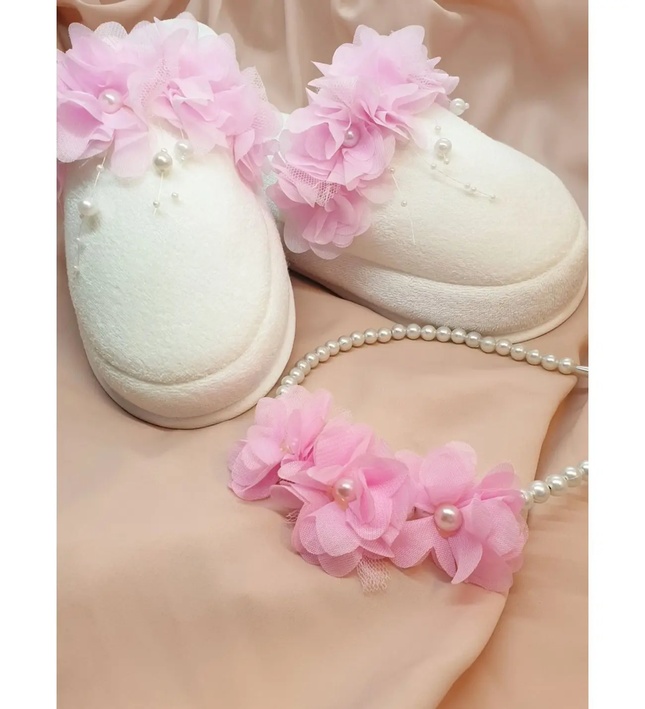 Floral Postpartum Slippers and Pearl Crown Set (Pair of 2), Gift for Mother, Spouse