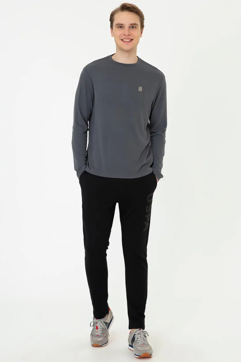 

Оригинал США. Спортивные Мужские штаны Поло Assn., хлопковая приталенная резиновая многосезонная спортивная одежда с логотипом USPA, уличная од...