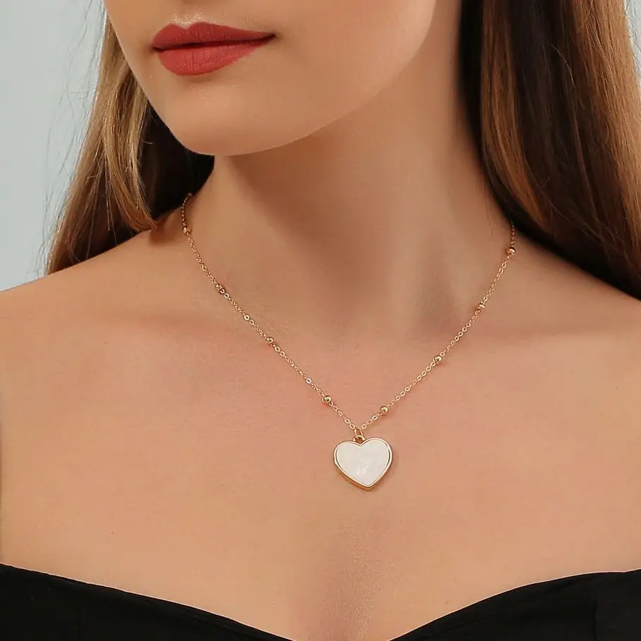 

Fashion Sweet Girls Pearl Heart Necklace White Shell Heart Pendant Necklaces for Women Party Choker Jewelry Gifts colgante mujer