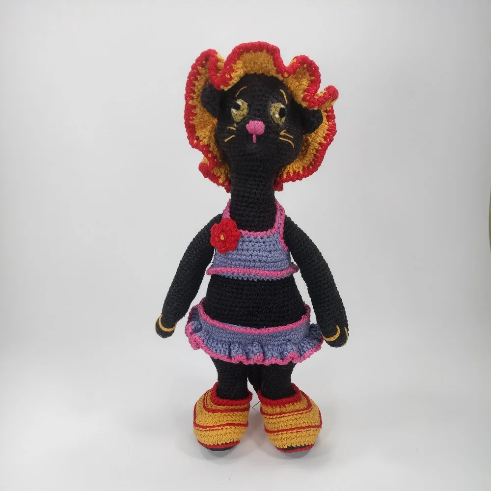 Вязаная кошка Игрушка ручной работы Детская игрушка