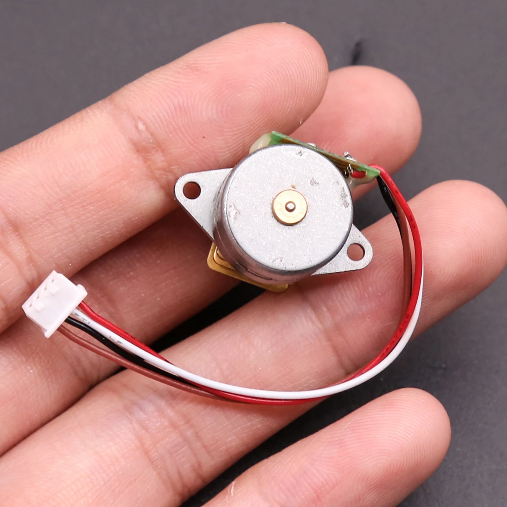Шаговый мини-мотор с металлической шестерней 15 мм 2-фазный 4-проводной шаговый