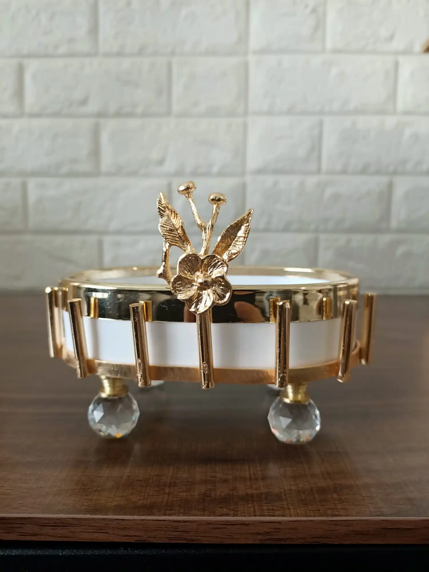 premium bathroom accessories 5 pcs prismatic gold white acrylic thrash binsoap dispenser and dish toilet brushtoothbrush cup free global shipping