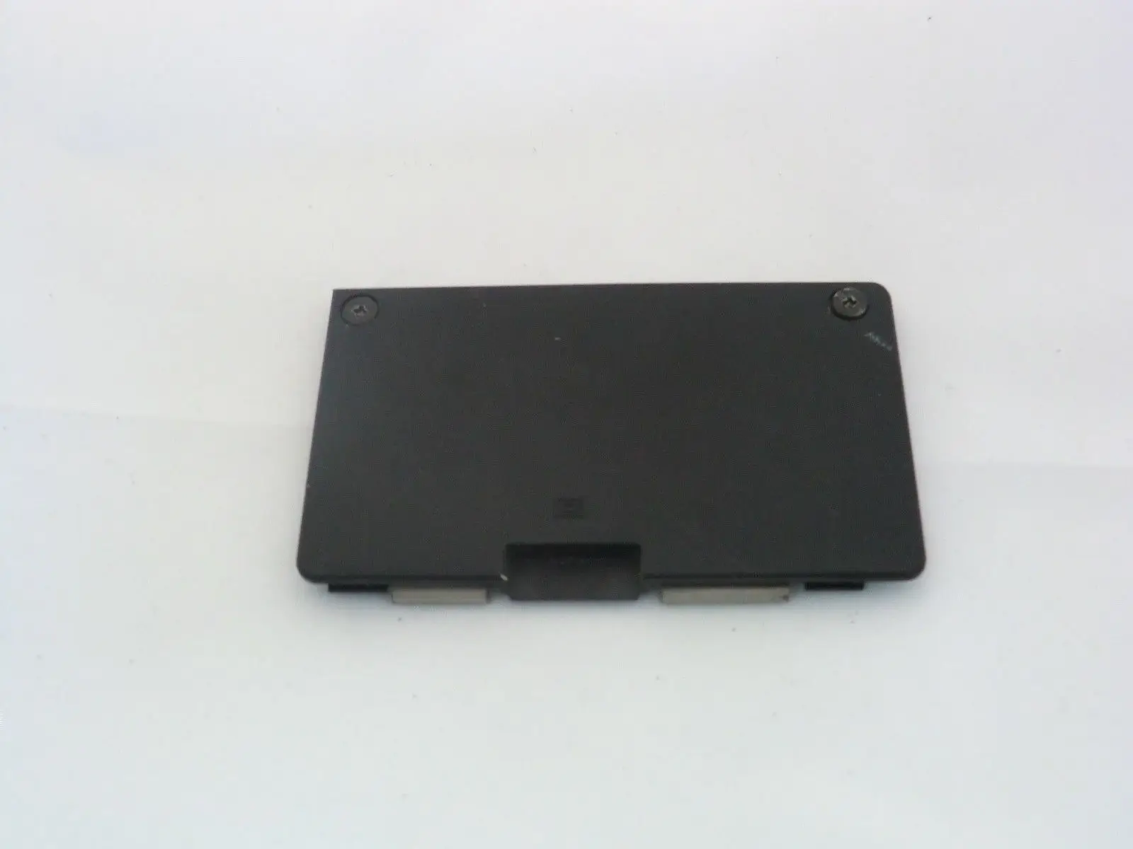 Toshiba Satellite P25-Серии крышка закрывающая оперативную память APTQ0039000 |