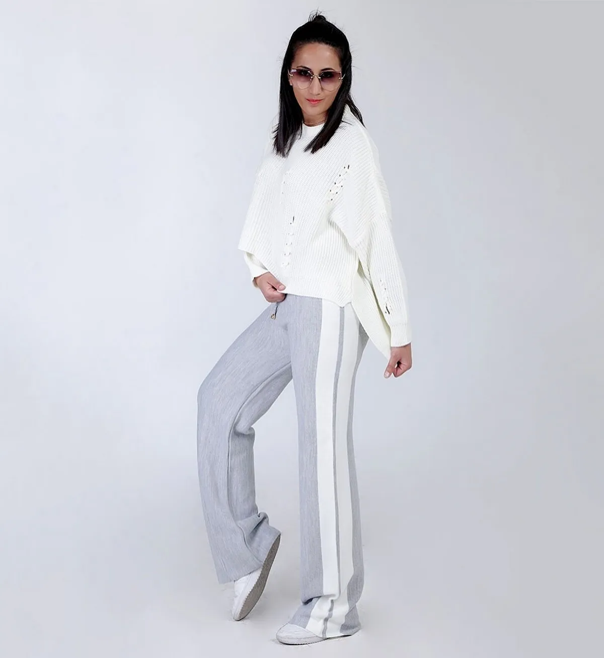 

ACTION TERZOLU, KNITWEAR SWEATER, WOMEN, WINTER OUTERWEAR FRONT SHORT BACKSIDE LONG