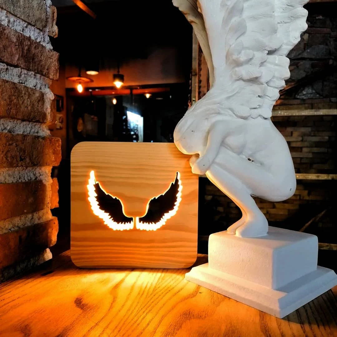 

Желтый светодиодный дисплей в виде крыла ангела, настольная лампа для спальни с зоной использования, деревянное Usb соединение, декоративный...