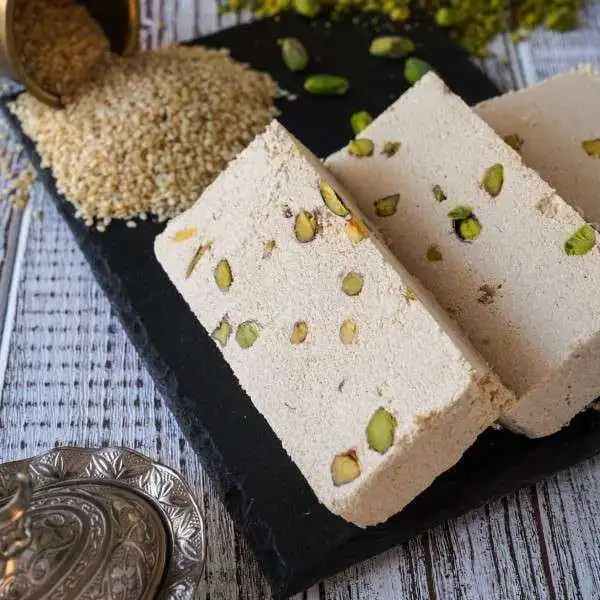 Новая Божья коровка Tahini Halva с фисташками блоком 500 г 442588383|Наборы столовых