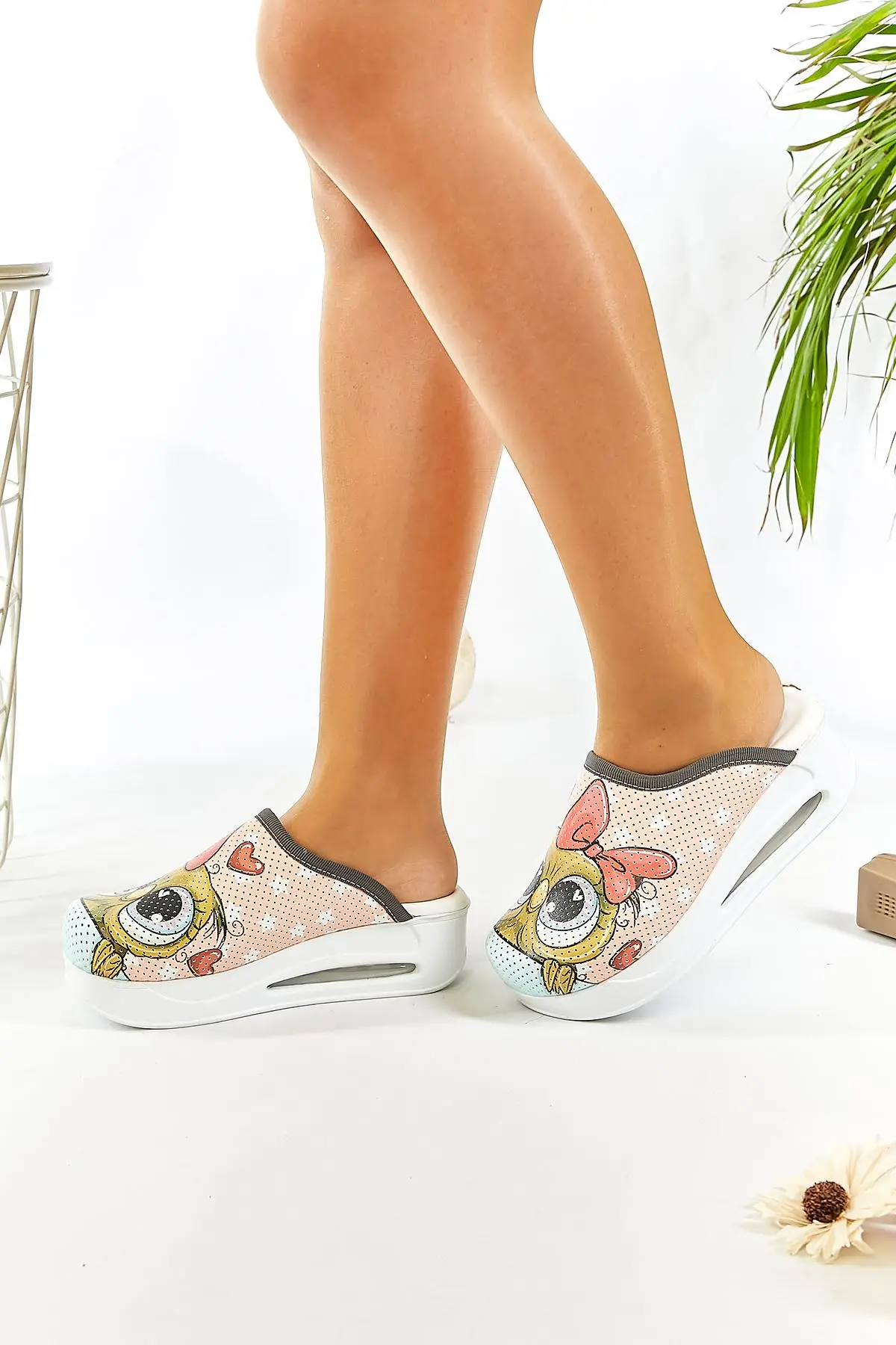 

Lady Air Based Handmade Orthopedic Sabo Slippers Models Doctor Nurse Slipper Hospital & Nursing Leather Clogs & Women's Clogs