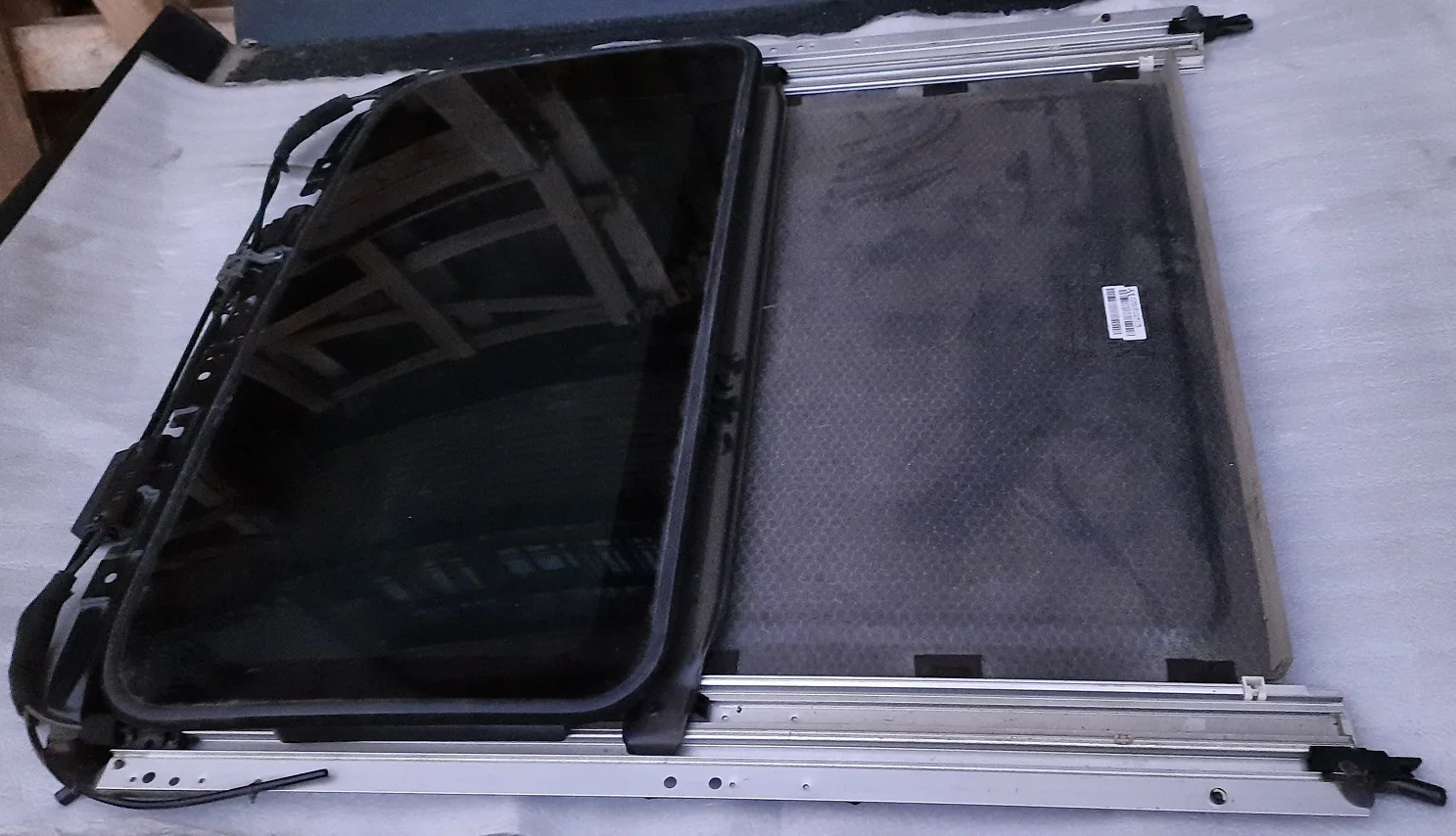 Люк чери тигго. Люк чери тигго т11. Чери тигго с люком. Чери тигго т11 люка. Люк чери тигго.