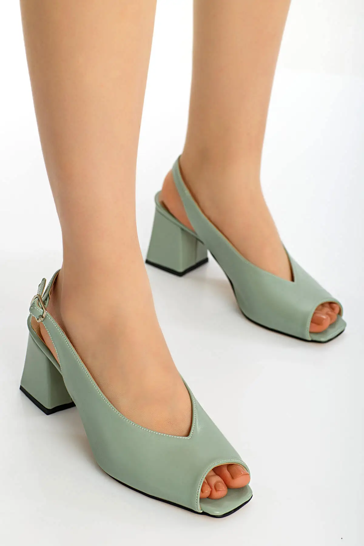 

Women Mint Color Shoes - TRY0215B