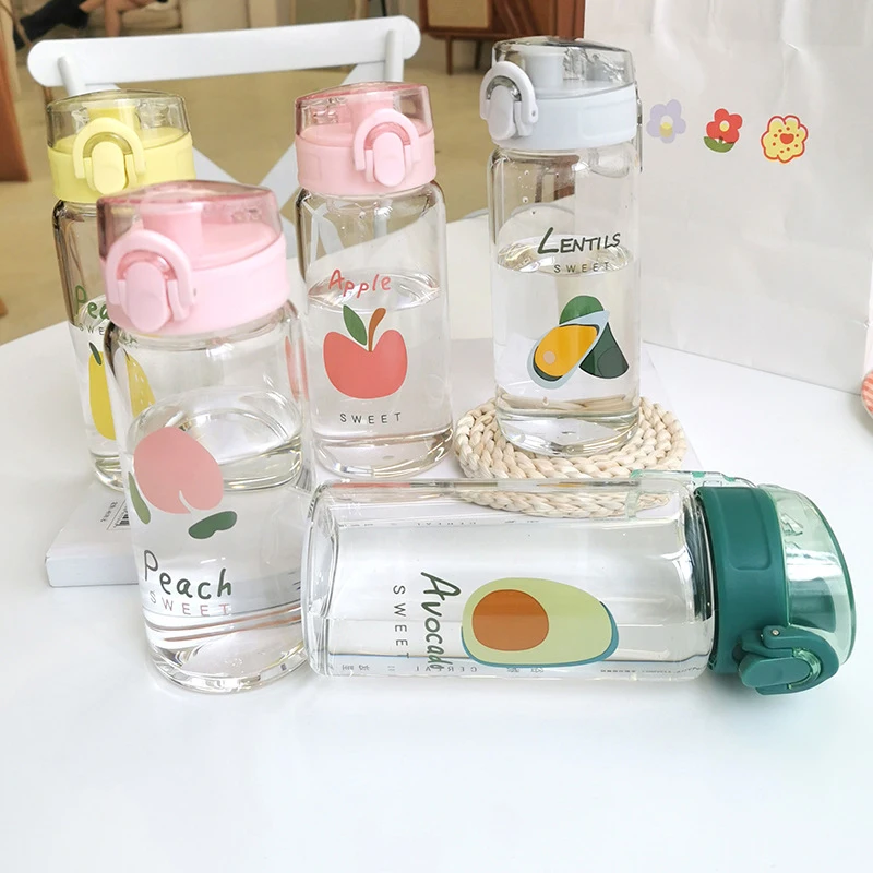 Бутылка с трубочкой авокадо. Стеклянная бутылка |