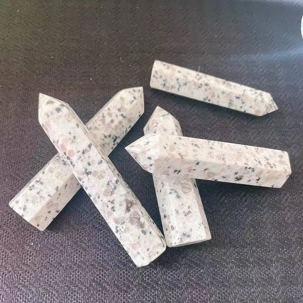 

Natural Crystals High Quality Kiwi Jasper Stone Points Tower Energy Reiki Healing Room Home Office Decoration