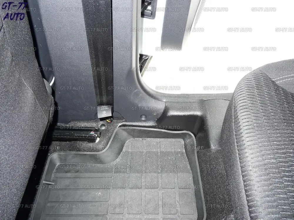 Защитные накладки на ковролин порогов для Renault Kaptur / Рено Каптур 2016- АБС пластик с