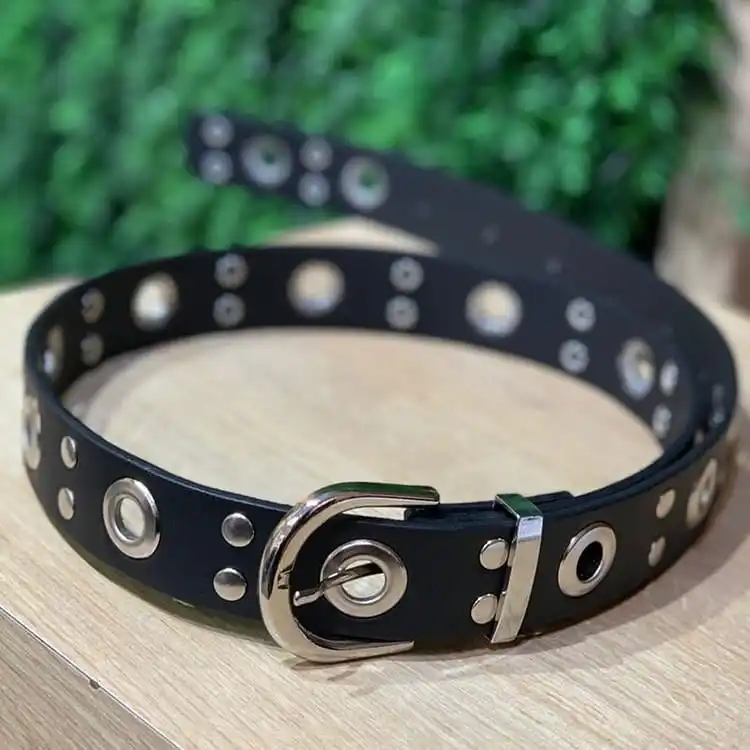 

MANGA Women's Eyelet Belt Black