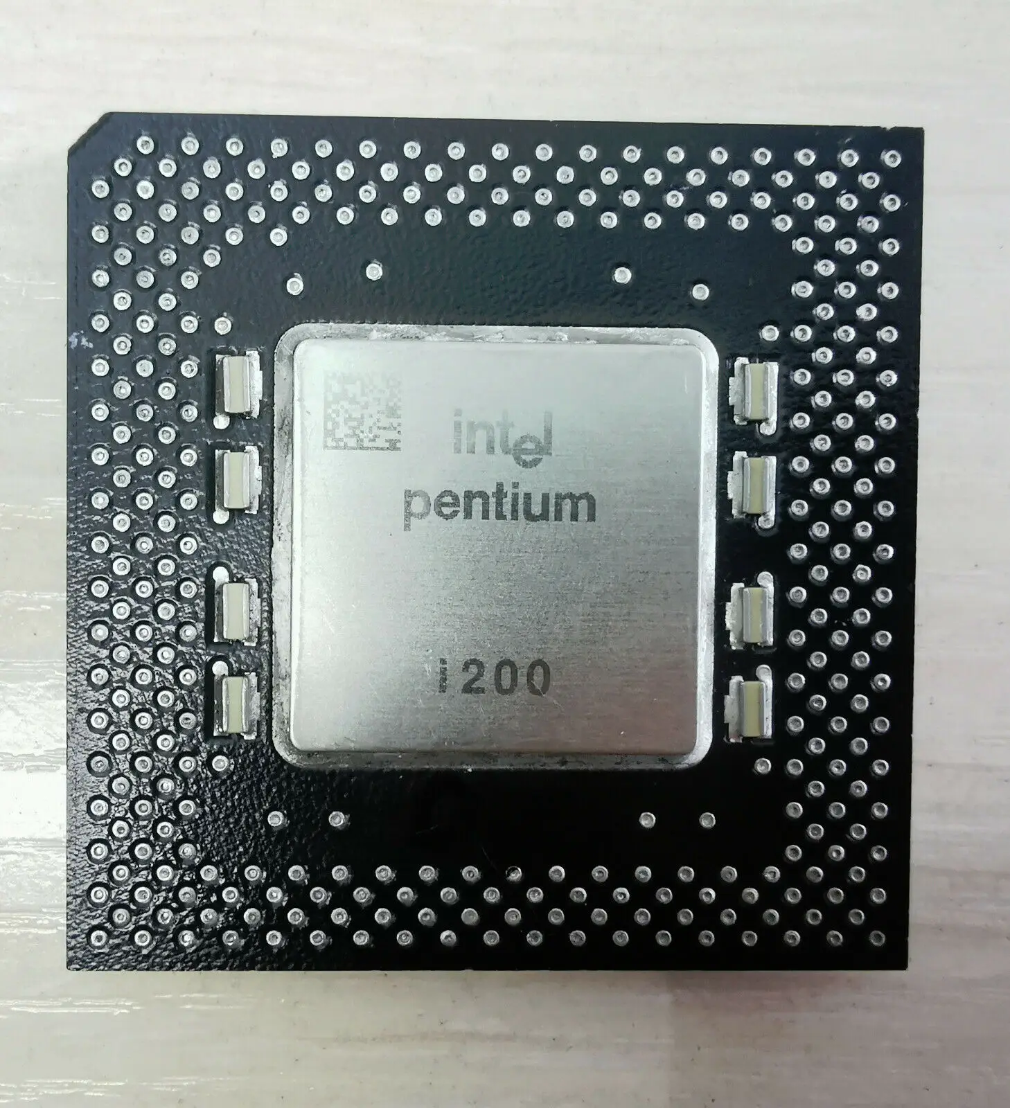 Intel Pentium MMX 200 MHz processor sl23w sl2ry sy045 | CPUs