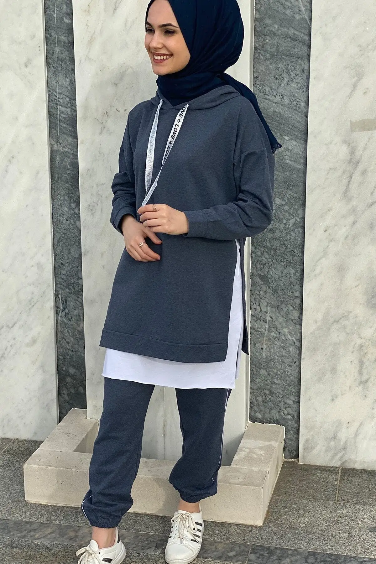 

Ramadan Abaya Dubai Turkey Arabic Muslim Hijab Dress Kaftan Islam Dresses For Women Women's White T-Shirt Tracksuit