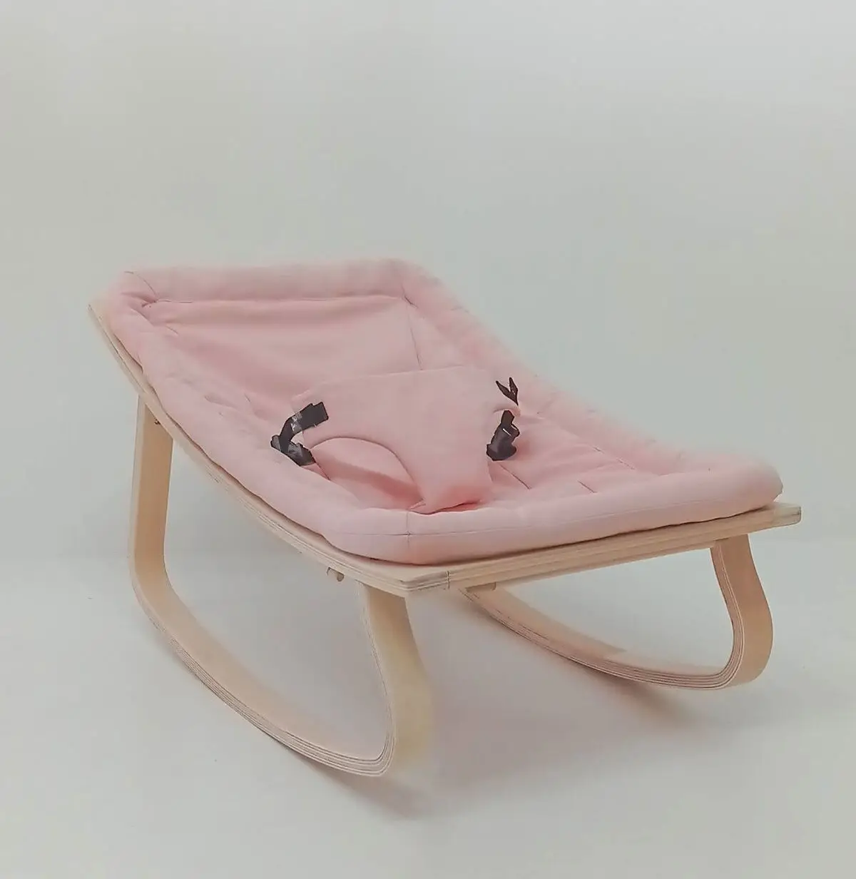 TurQuality Natural Hornbeam Wooden Baby Rocker With Sponge Bed New Born Wood Cradle Crib Lit Bedstead Baby Swing Mukabo Baby Rocker Furniture Girl Boy Clothes Maternity Mother Kids Baby Room Accessories Free DropShipin