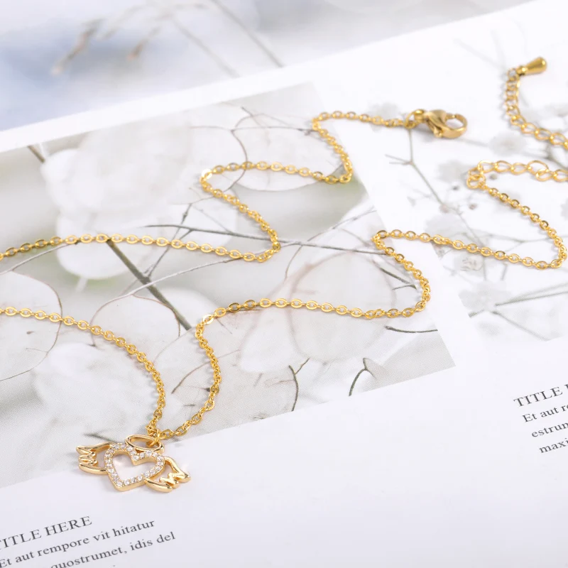 Романтическое ожерелье с крыльями ангела в форме сердца искусственное