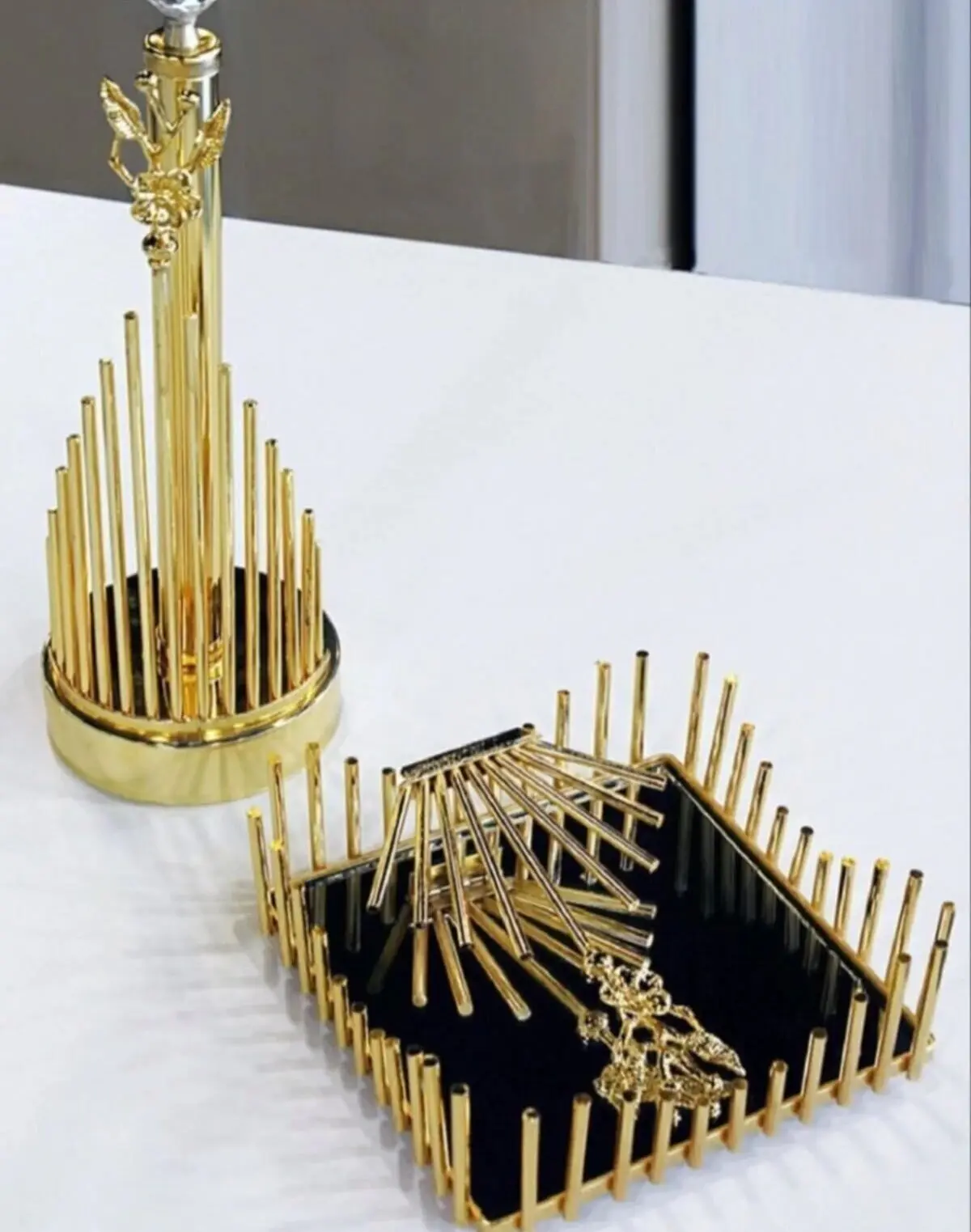

Hand Made Napkin Holder Set Dining Table Vertical 5 Stars Plating Quality Original Design Tumbled Color Option Stick And Wavy