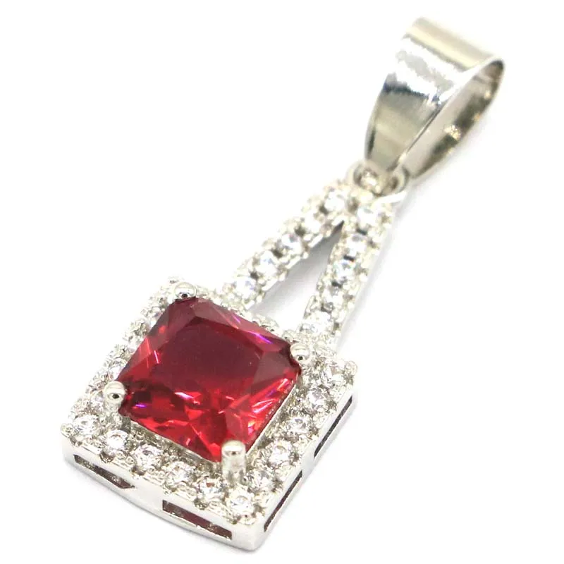 Лидер продаж серьги-подвески из серебра с натуральным родолитом фиолетовым