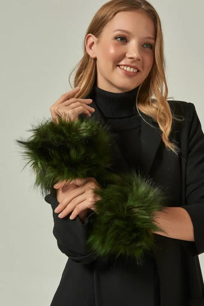 11314-1 зеленый черный меховой нарукавник | Дом и сад