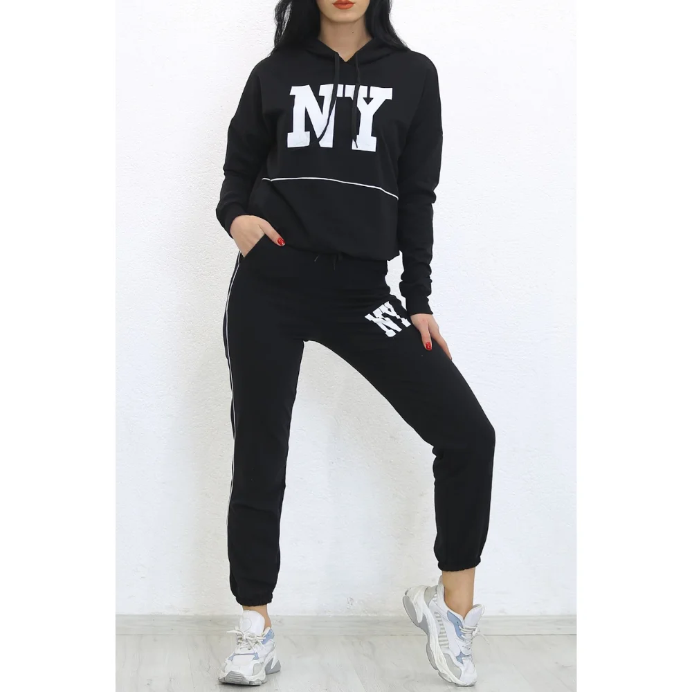 

Спортивный костюм с принтом, тренд, быстрая доставка, женский спортивный костюм, спортивная одежда, женская одежда, спортивная одежда