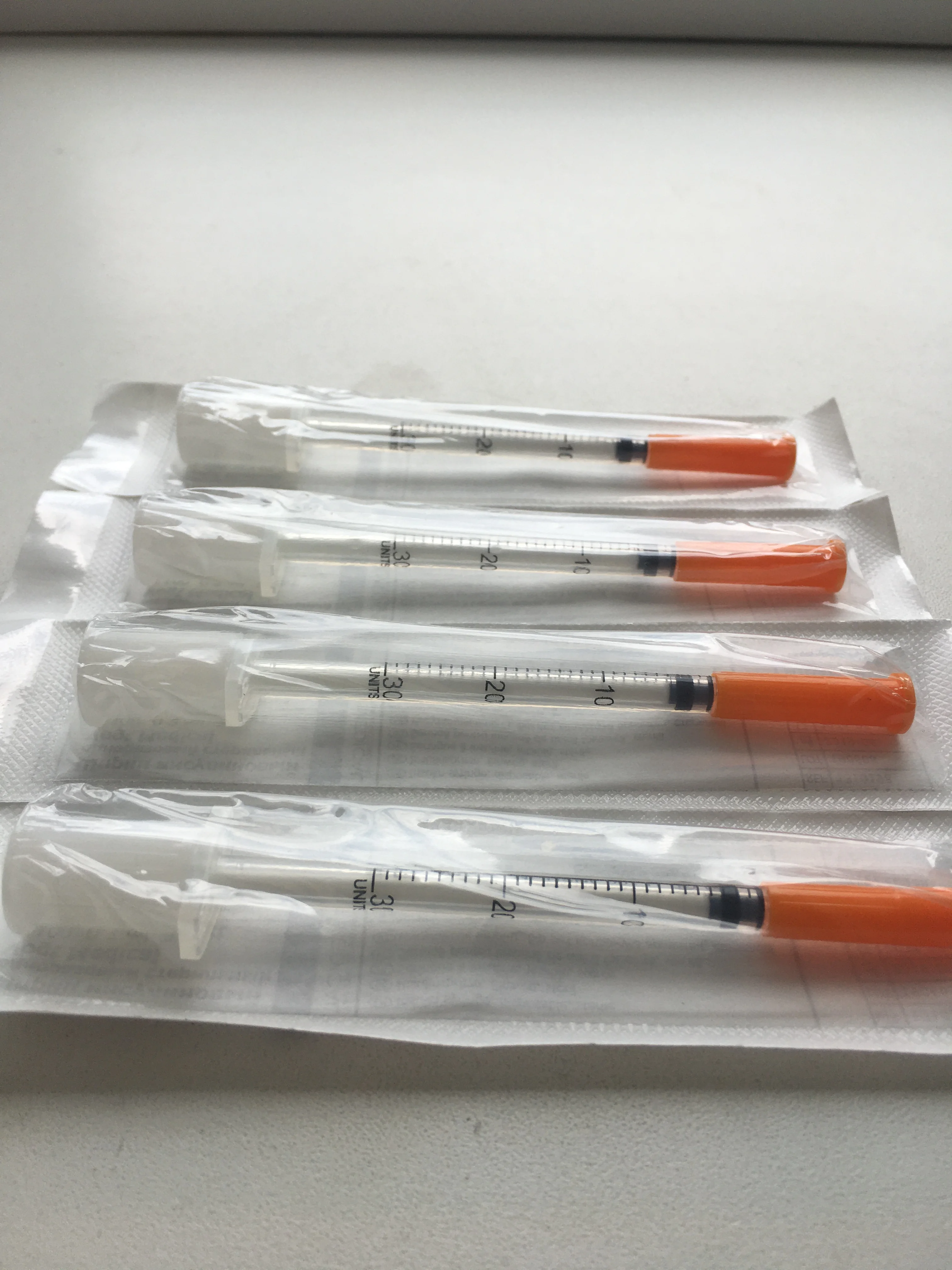 10 шт. шприц одноразовый 0 3 ml инсулиновый U-100 с интегрированной иглой 30G (0 30х08) Vogt