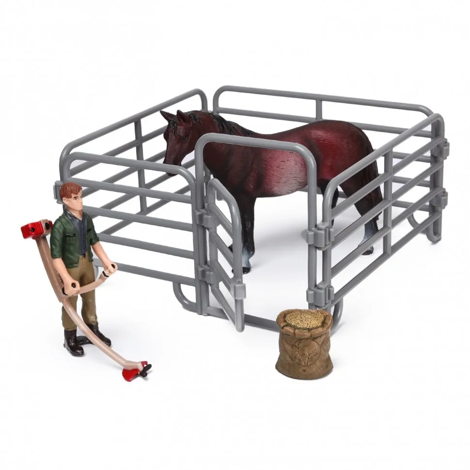 Фигурка Attivio Лошадка тёмно гнедая с аксессуарами YS941885|Игровые фигурки и