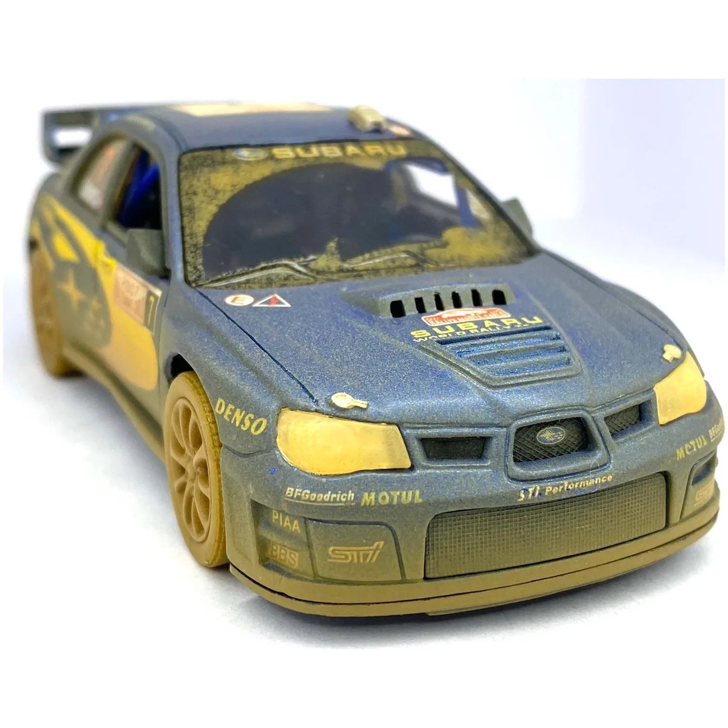 Модель автомобиля Kinsmart Subaru Impreza Wrc 2007 из металлического сплава с имитацией под
