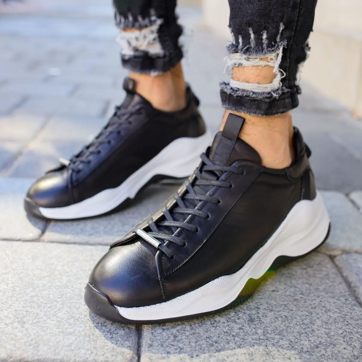 

2021 New Season Men's Genuine Leather 77581 Black Leather Men's Sports Shoes Comfortable Sole Flexible Stylish