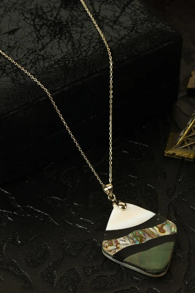 

Personal Spiritual Anlayışını Strengthens Family Inside and Friends A 196935646