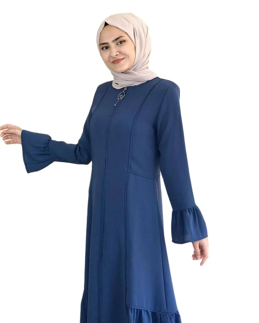 

Etekleri Fırfırlı Siyah Kırışmaz Terletmez Kumaş Yuvarlak Yaka 148 cm 2021 yaz sezonu müslüman kadın Bayan Farece Kadın Abaya