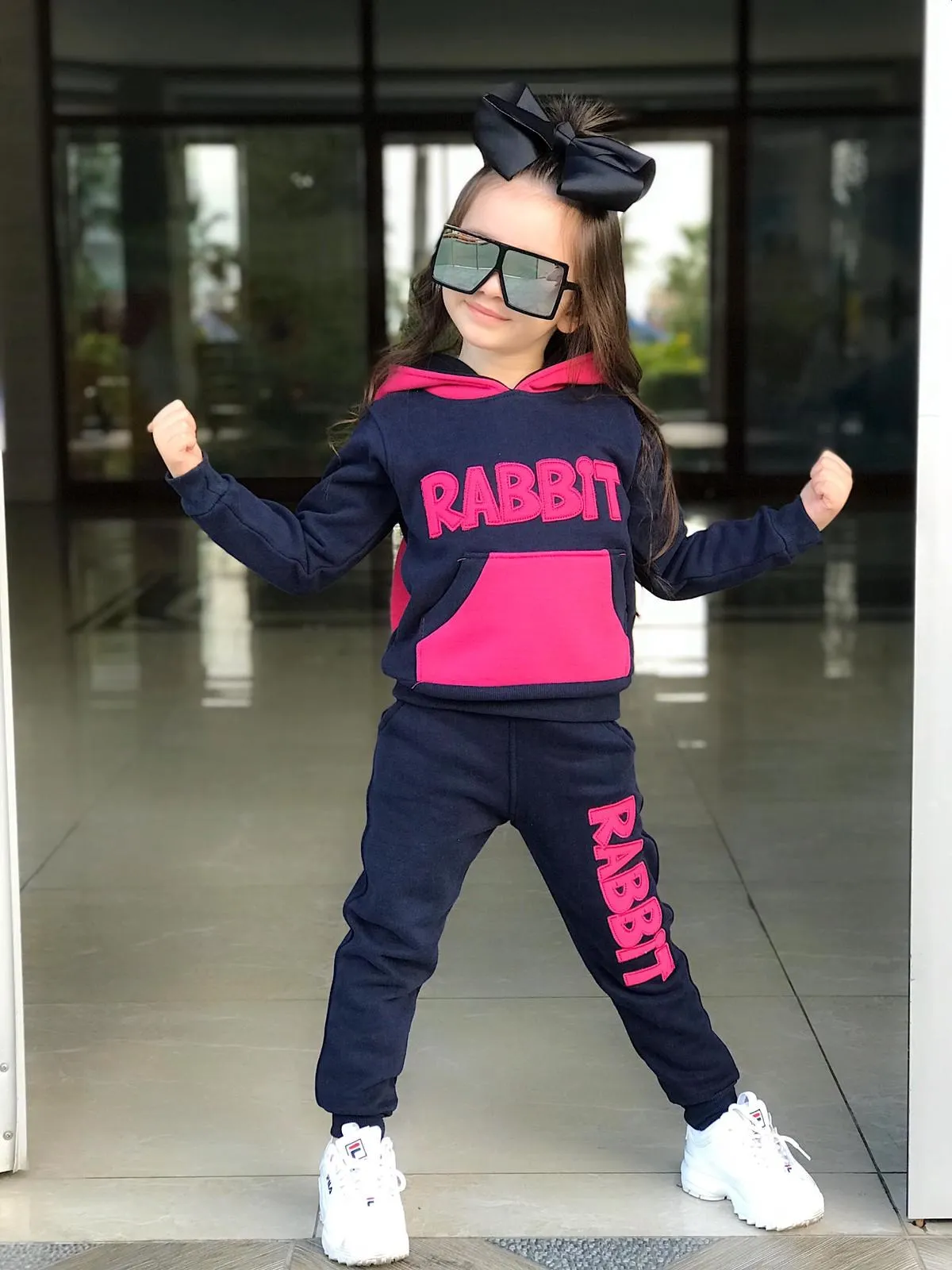 

RABBT KIZ EOFMAN TAKIMI
