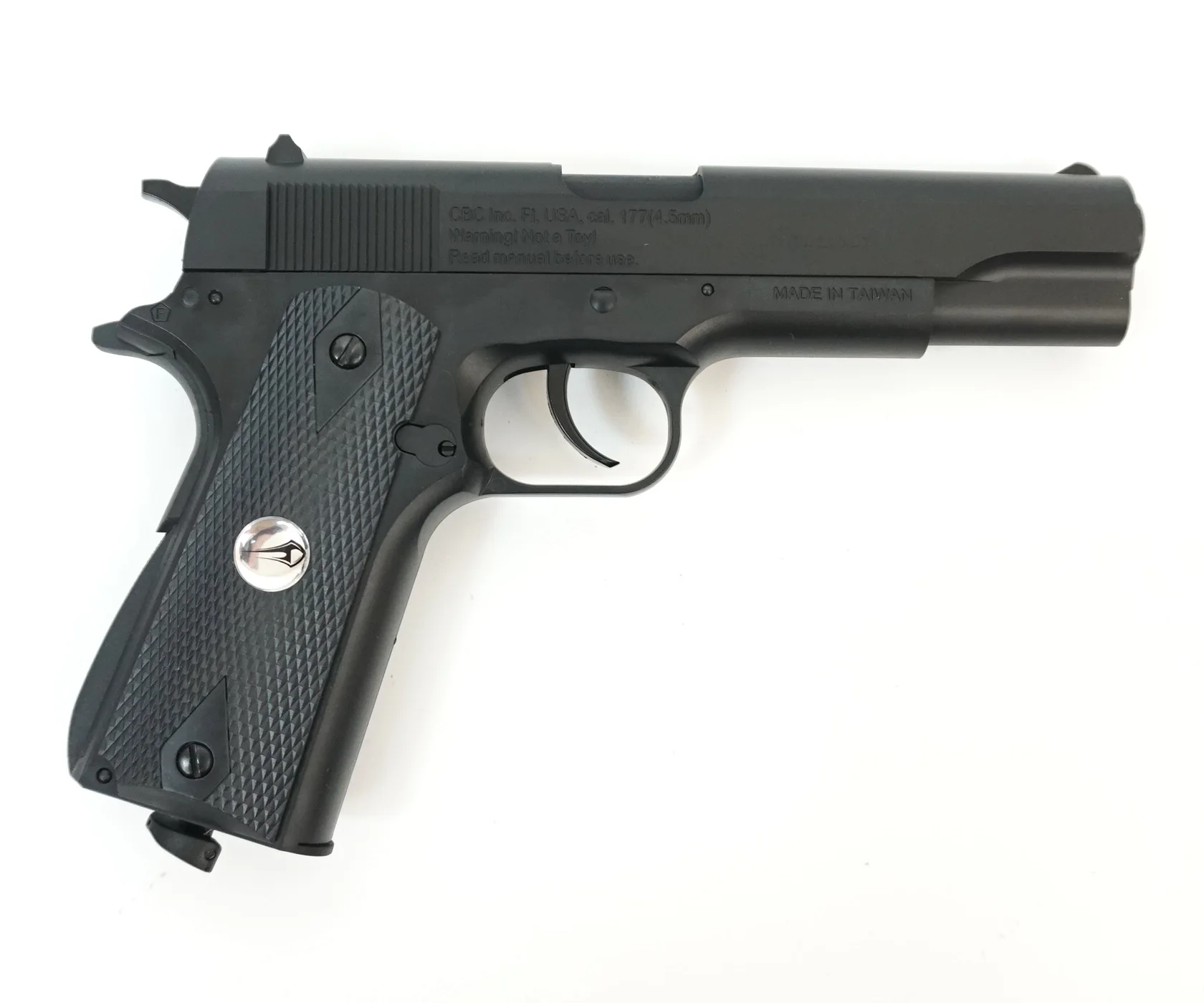 Gun pneumatic Borner clt125 (copy Colt M1911 Cal. 4 5mm plastic case). |
