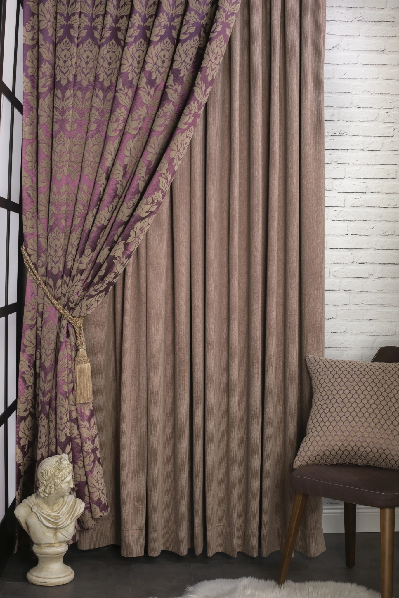 

Драпировочная панель из хлопка и льна с фиолетовыми тикающими полосками, 7 цветов. Длина до 106 '' ( 270 см)