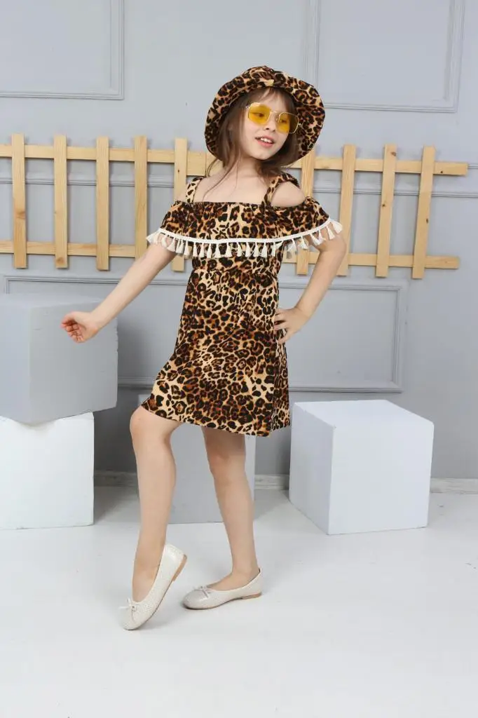 

HAT PATTERNED DRESS KIDS CLOTHES, KIDS CLOTHING, KIDS STYLE, KIDS FASHION, BABY CLOTHES, BABY FASHION, HOSPITAL EXITS BABY, BABY